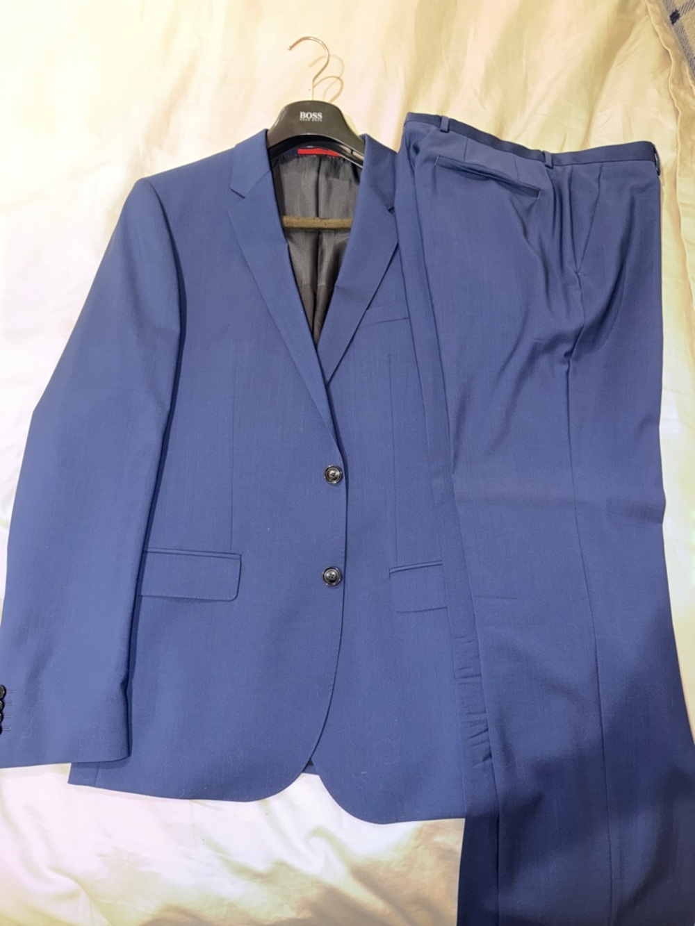 Hugo Boss Men's Blue Two-Piece Suit - Tailored Jacket & Trousers